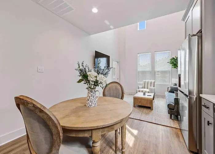 Cypress House*cozy, Chic, And Yours To Book Now! * Lafayette